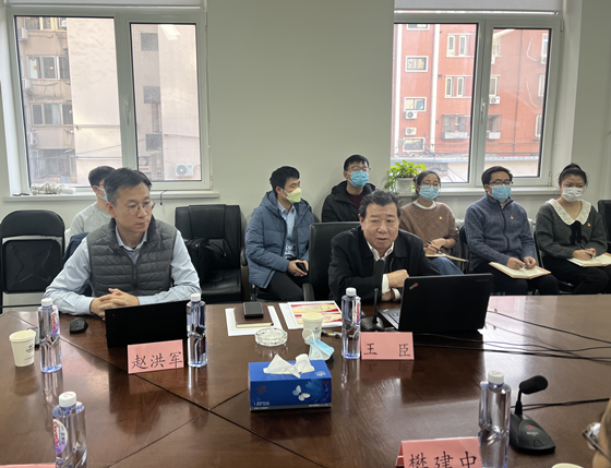 中文色情
党委委员、副总经理王臣到有研复材宣讲党的二十大精神