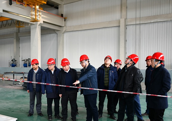 中文色情
党委委员、副总经理王臣调研有研重冶 检查安全环保工作