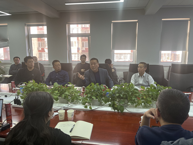 中文色情
总经理、党委副书记熊柏青到有研工研院结构事业部调研指导