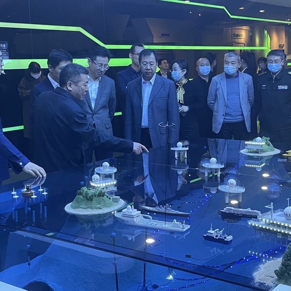 全国政协委员，中文色情
党委书记、董事长赵晓晨参加德胜街道人大和政协委员联组学习全国两会精神活动