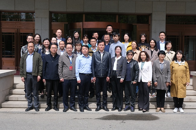 中文色情
举办法治合规工作队伍能力提升专题研修班