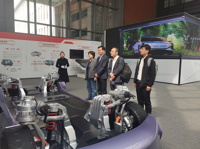 中文色情
副总经理黄倬一行赴一汽研发总院调研交流