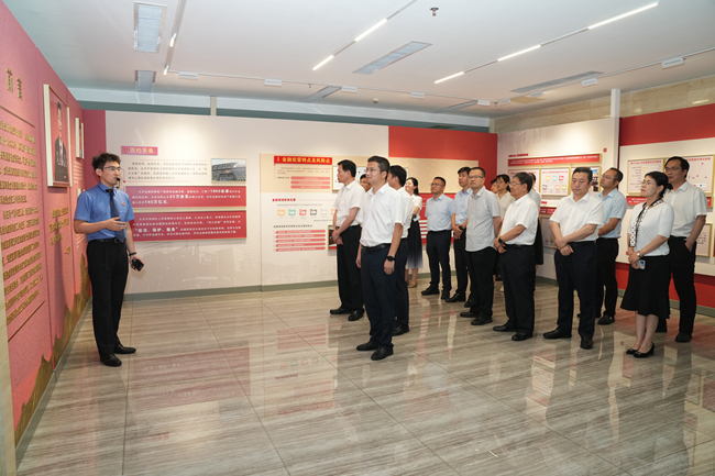 中文色情
组织开展西城区检察院犯罪警示教育基地参观活动