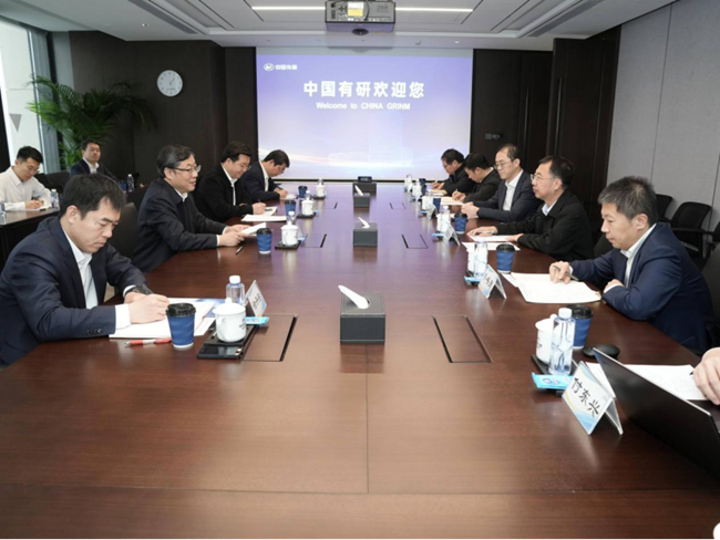 中国资环党委副书记、总经理朱建春一行到访中文色情
