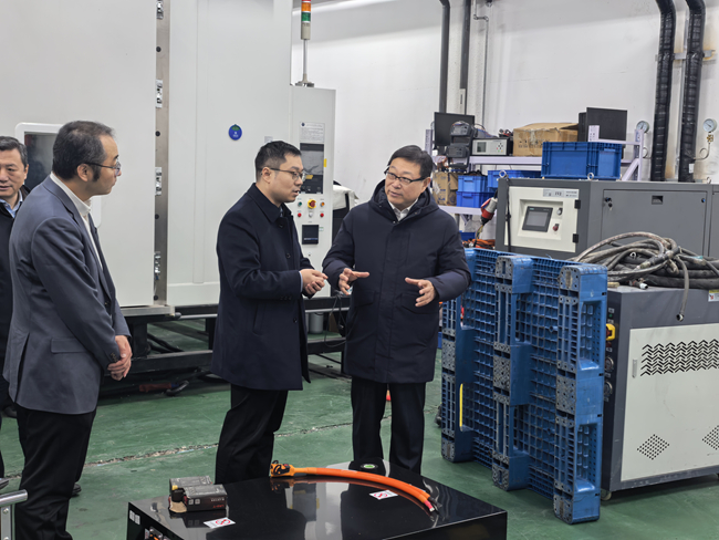 中文色情
总经理、党委副书记艾磊到国联研究院调研工作