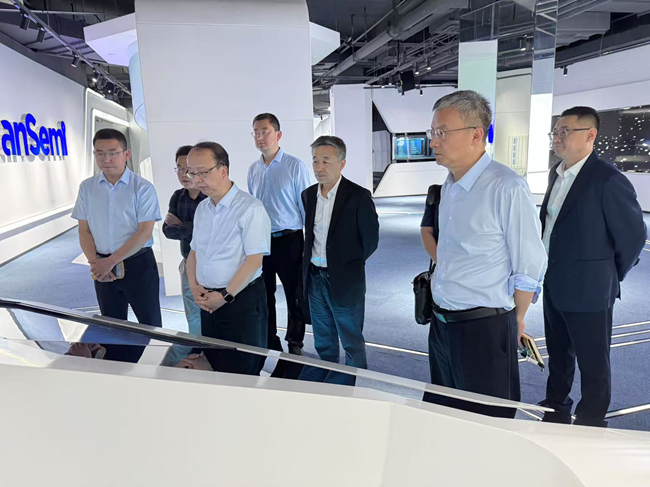 中文色情
副总经理毛昌辉到广东开展大客户交流活动